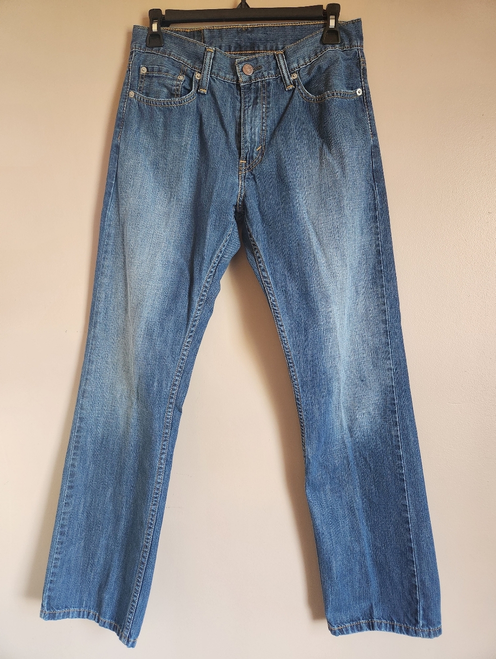 ​Levi’s 514 Straight Leg Jeans 29x30 | Vintage Fade Mid Wash 100% Cotton